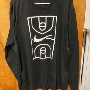 Athletic long sleeve short